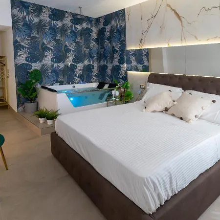 Mazzini Luxury Jacuzzy ゲストハウス カターニア