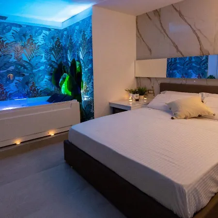 Mazzini Luxury Jacuzzy 4* カターニア