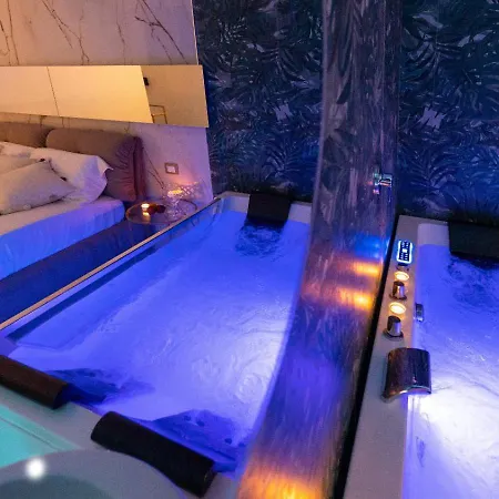 Mazzini Luxury Jacuzzy ゲストハウス カターニア