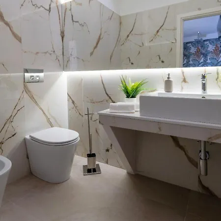 Mazzini Luxury Jacuzzy 4*