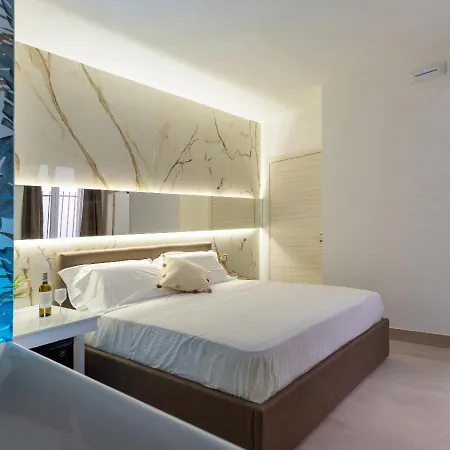 Mazzini Luxury Jacuzzy ゲストハウス