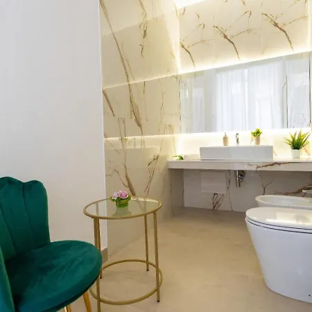 Mazzini Luxury Jacuzzy ゲストハウス