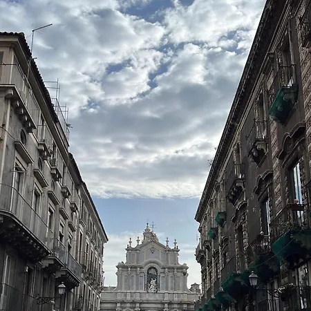 Mazzini Luxury Jacuzzy