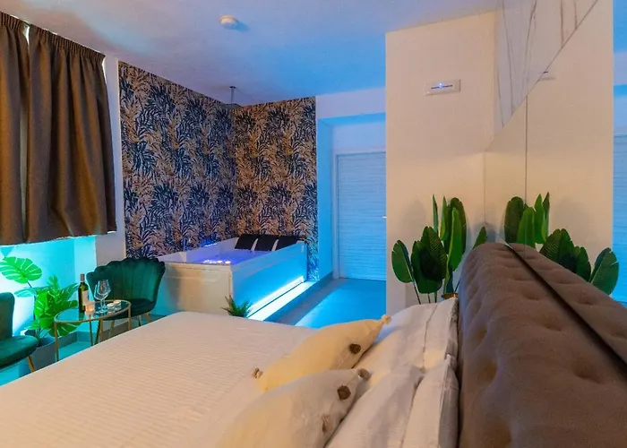 Mazzini Luxury Jacuzzy 4*