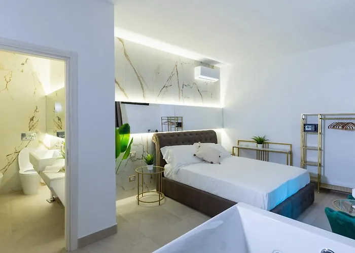 Guest house Mazzini Luxury Jacuzzy Catania